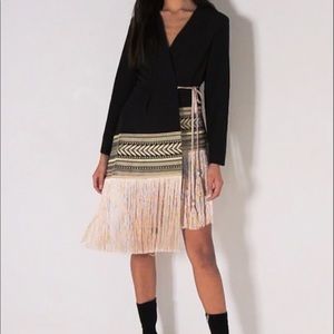 Long sleeve embroidered with fringe blazer